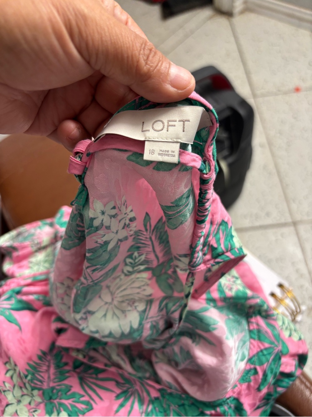 LOFT Pink Maxi Dress with Green Leaf Print - Picture 5 of 7